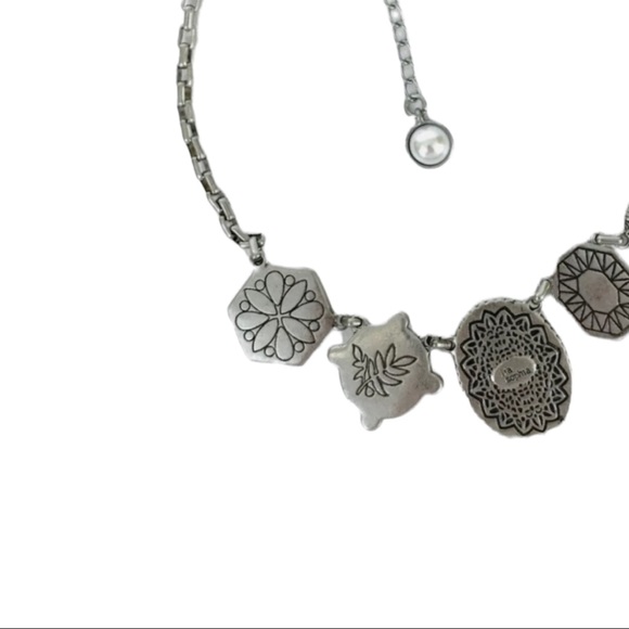 Lia Sophia Nostalgia Cameo Victorian Retired NWT - Picture 6 of 8